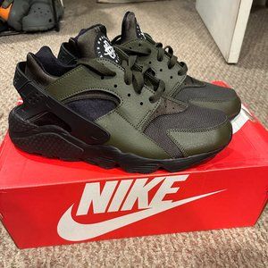 Nike Air Huarache "Olive" - Size 12 - Brand New - Never Worn